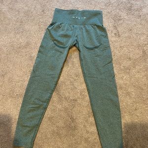 Contour seamless leggings never worn